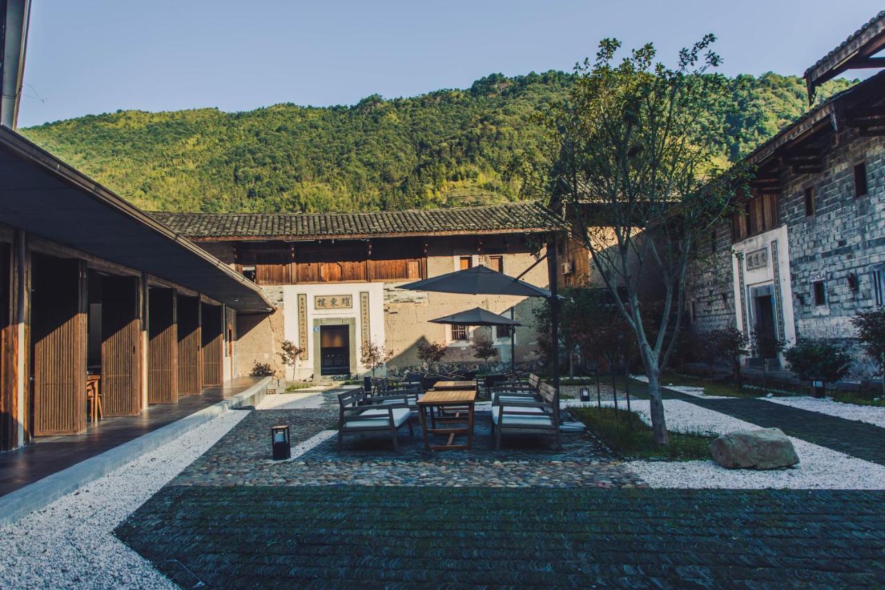 Tsingpu Tulou Retreat Hotel Zhangzhou Buitenkant foto